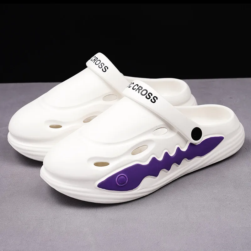 

Summer Men Clogs Fashion Casual White Beach Sandals For Men Trend Platform Designer Sandal Man Breathable Hollow Men's Slippers