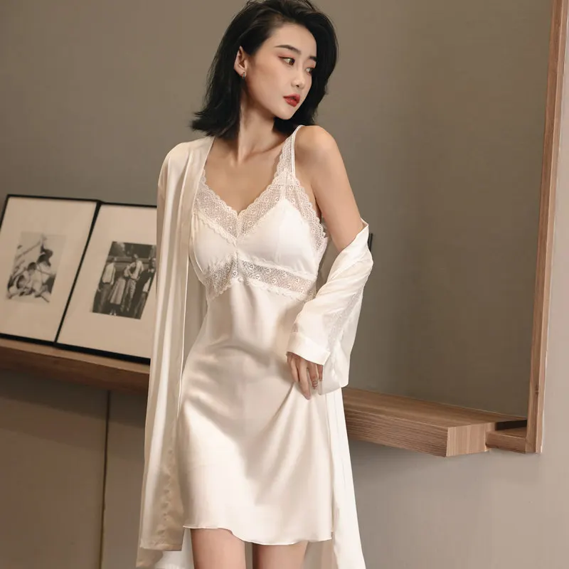 

Халат женский атласный с открытой спиной, пикантный белый Ночная рубашка, кружевная ночная сорочка, на лето