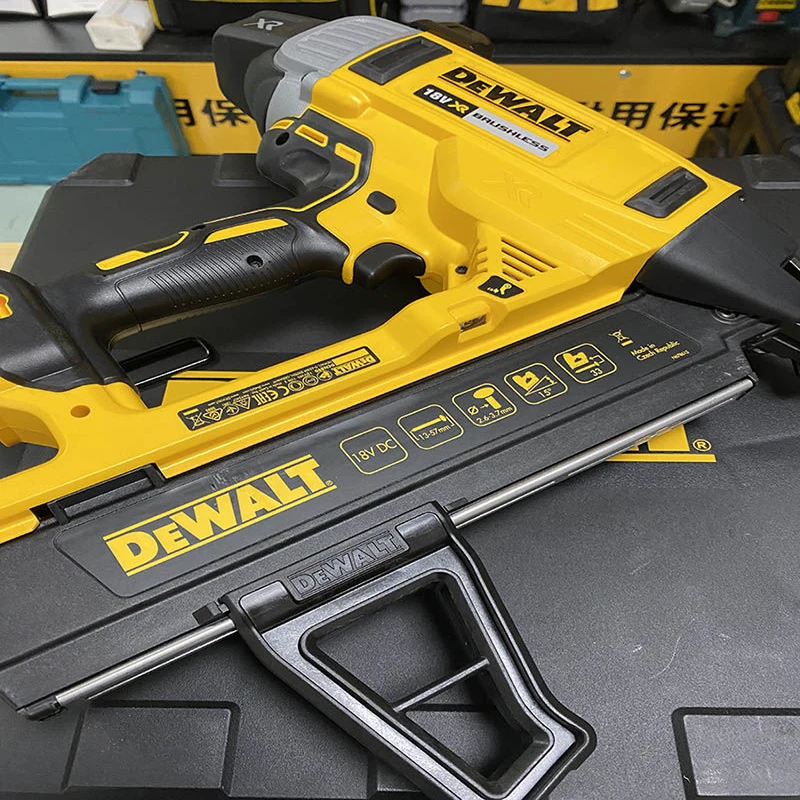 Dewalt Dcn692 Light Flashing