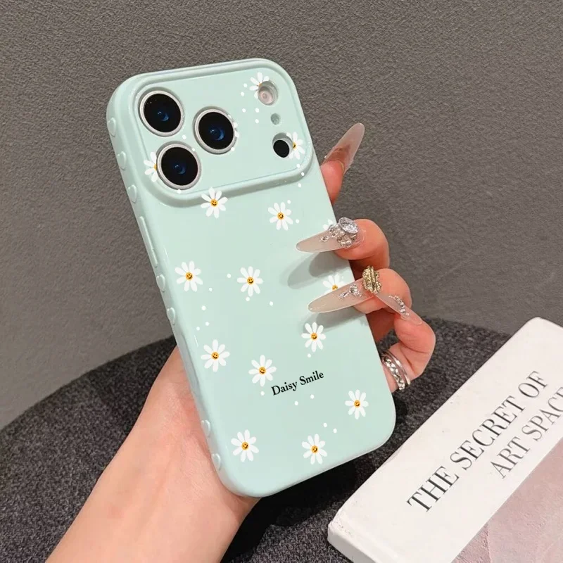 Daisy Flowers Side Heart Shape Phone Case Cover