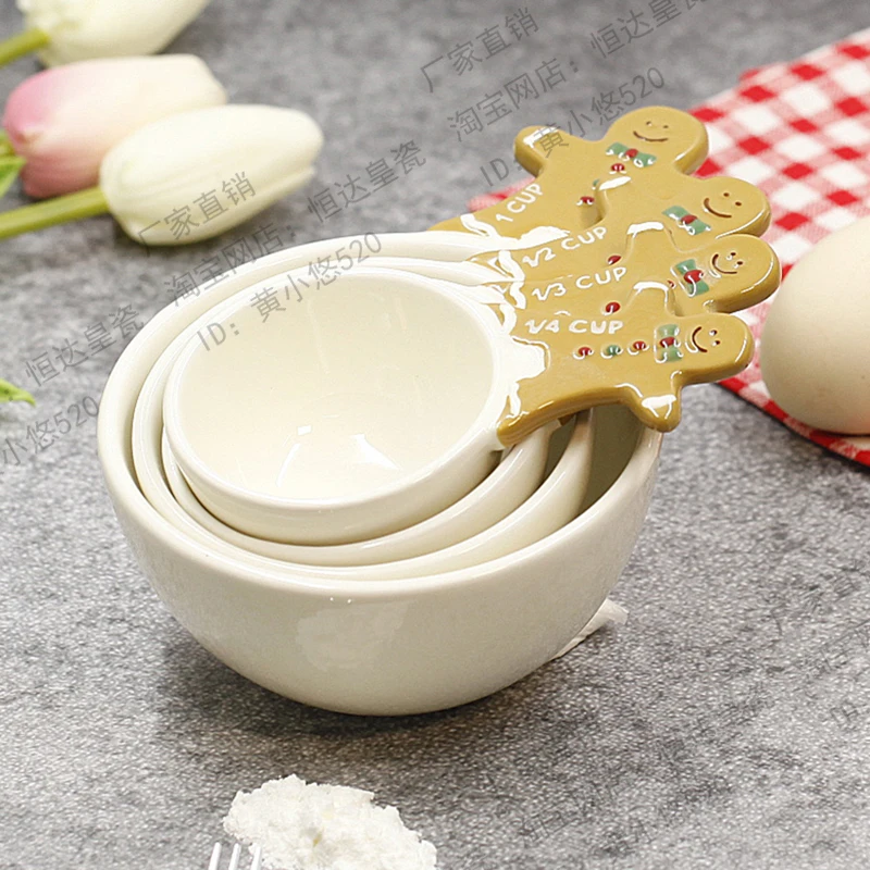 A variety of gingerbread personal measuring spoon popular punch drill 3D hand painted ceramic