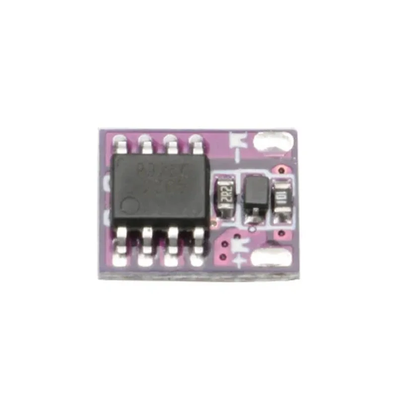 Les 10 ESC brossés 1S 10A empilés, illustrant leur compacité pour drones et avions RC.
