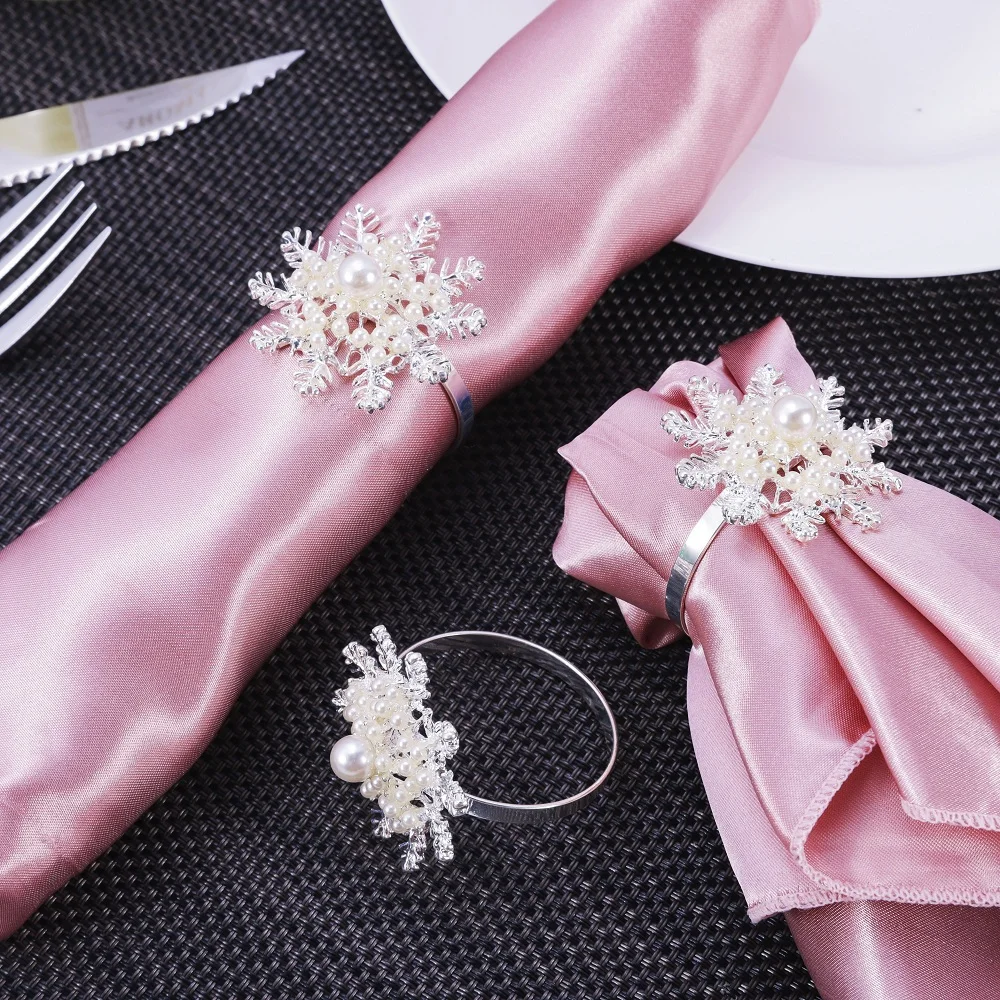 

6 шт. полые серебряные кольца для салфеток со снежинками Украшенные жемчужинами элегантный Настольный держатель из сплава Декор Рождество Новый год искусство