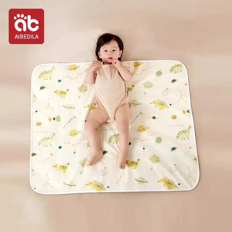 Diaper Changing Mat 50x70cm 4 Layer Cartoon Dino Heart Waterproof Washable For Night and Menstrual Protection Baby Care