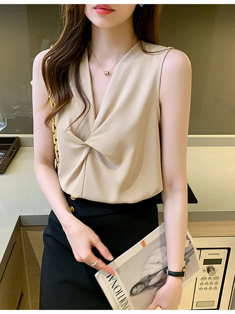 

Temperament Sleeveless Chiffon Top New Cross V-neck Loose Westernized Belly Covering Chiffon