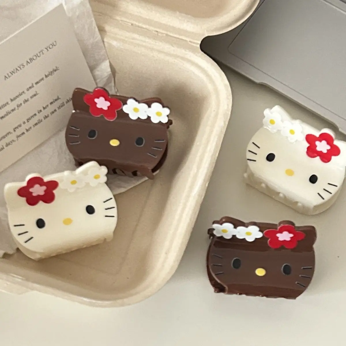 

Sanrio Hello Kitty Hair Clip Y2K Anime Black Leather Hello Kitty Hair Clip Cartoon Cute Girl Bun Hair Clip Hair Accessories Gift