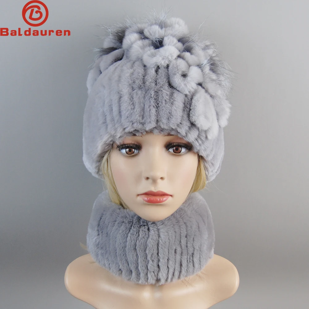

2024 Women's Fur caps Winter Real Rex Rabbit Hat Fox Fur Knitted Female Hats Scarves Set Warm Ladies Elegant Princess Hat Beanie