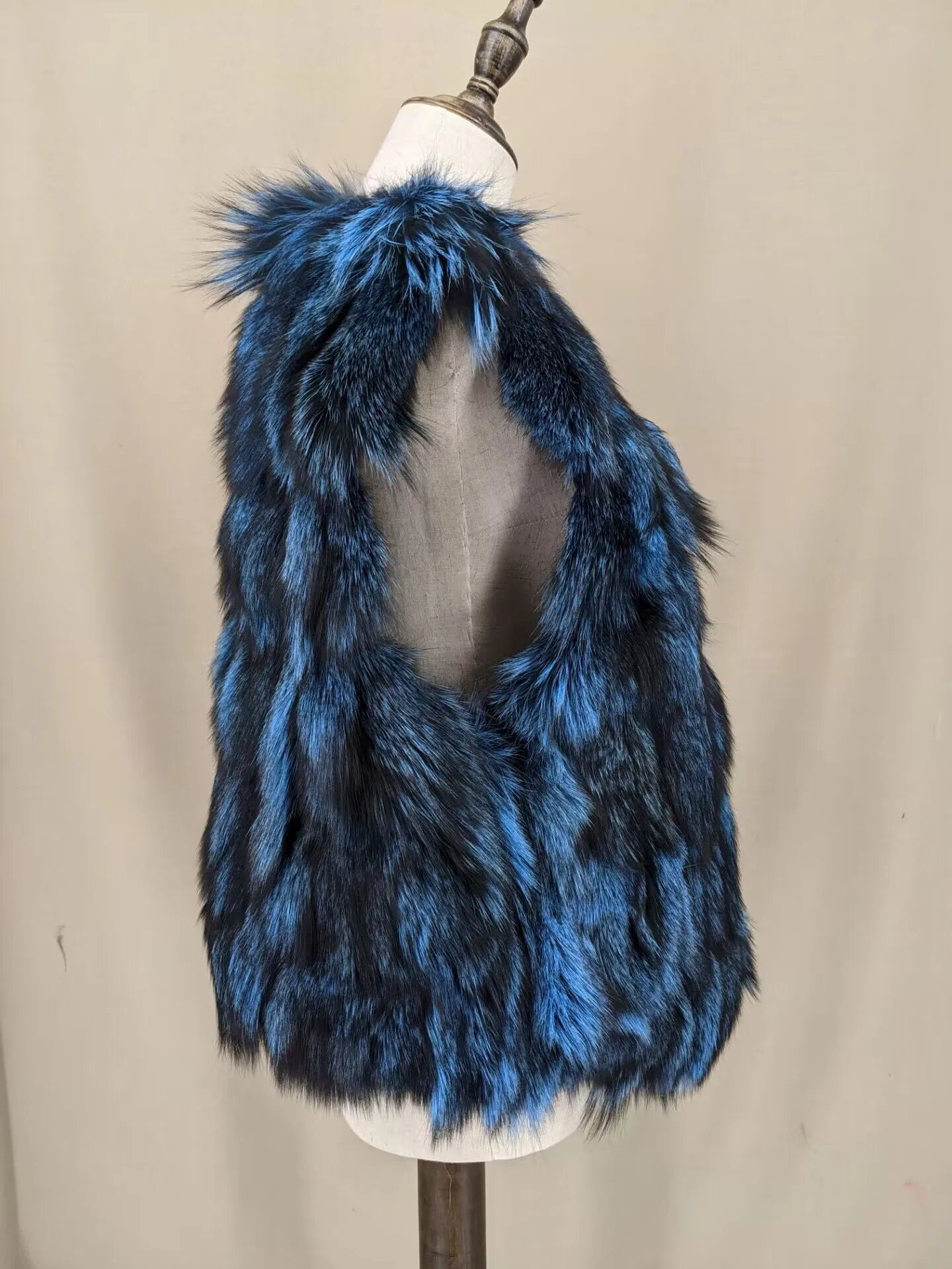 Natural Fox Fur Vest Short Royal Blue Color 2023 New Trend Women Waistcoat 2210013