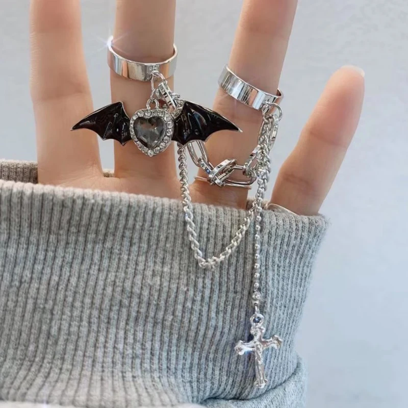 Y2K Kleiner Teufel Herz Flügel Ring für Frauen Männer Gothic Dark Cross Kette Anhänger Liebe Kristall Öffnung Zwei Finger Mode Schmuck – Detail 5