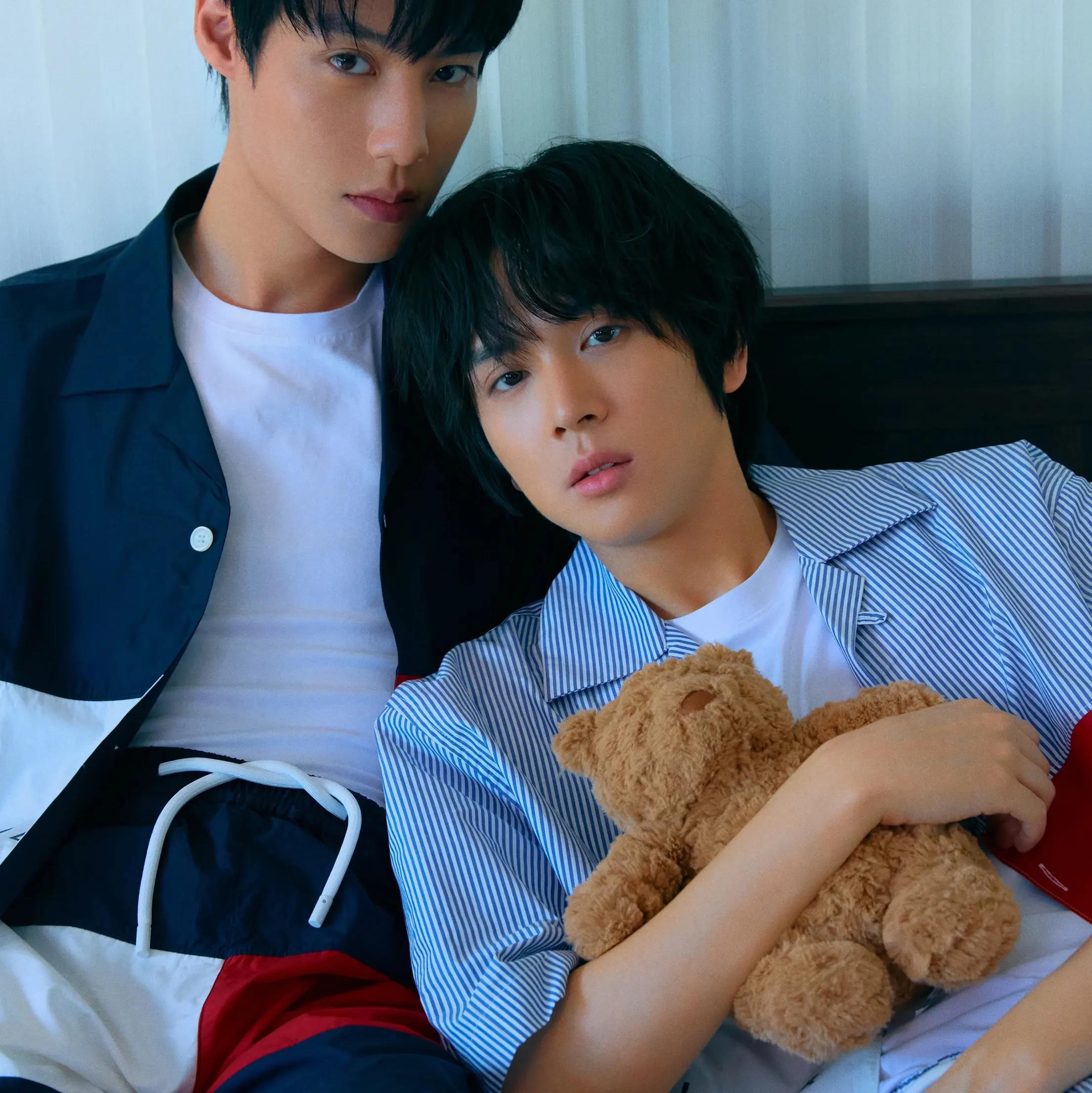 SailubPon Liio magazine +cards set pre sale Thai drama Pit Babe