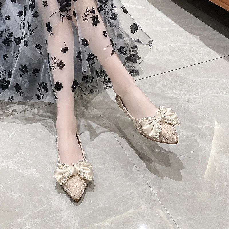 Soft Bottom Pearl Bow Pointed Toe Flat Shoes Women Summer Spring Autumn New Square Heel Shallow Mouth Casual Women's Shoes