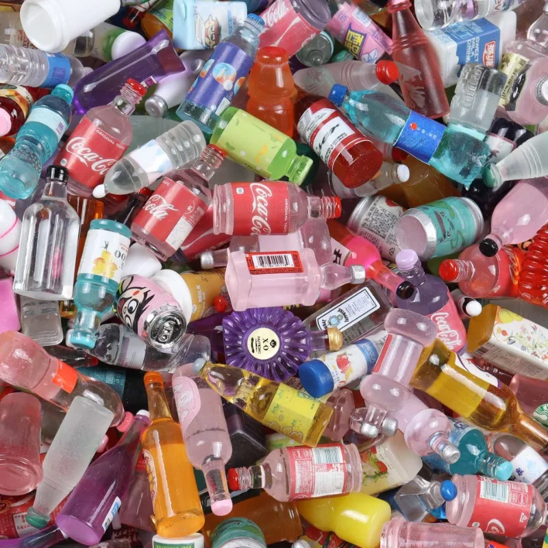 20Pcs/Set Resin Cute Dollhouse Mini Simulation Wine Whiskey Miniature Milk Drink Bottles Pretend Play Toys Random 2