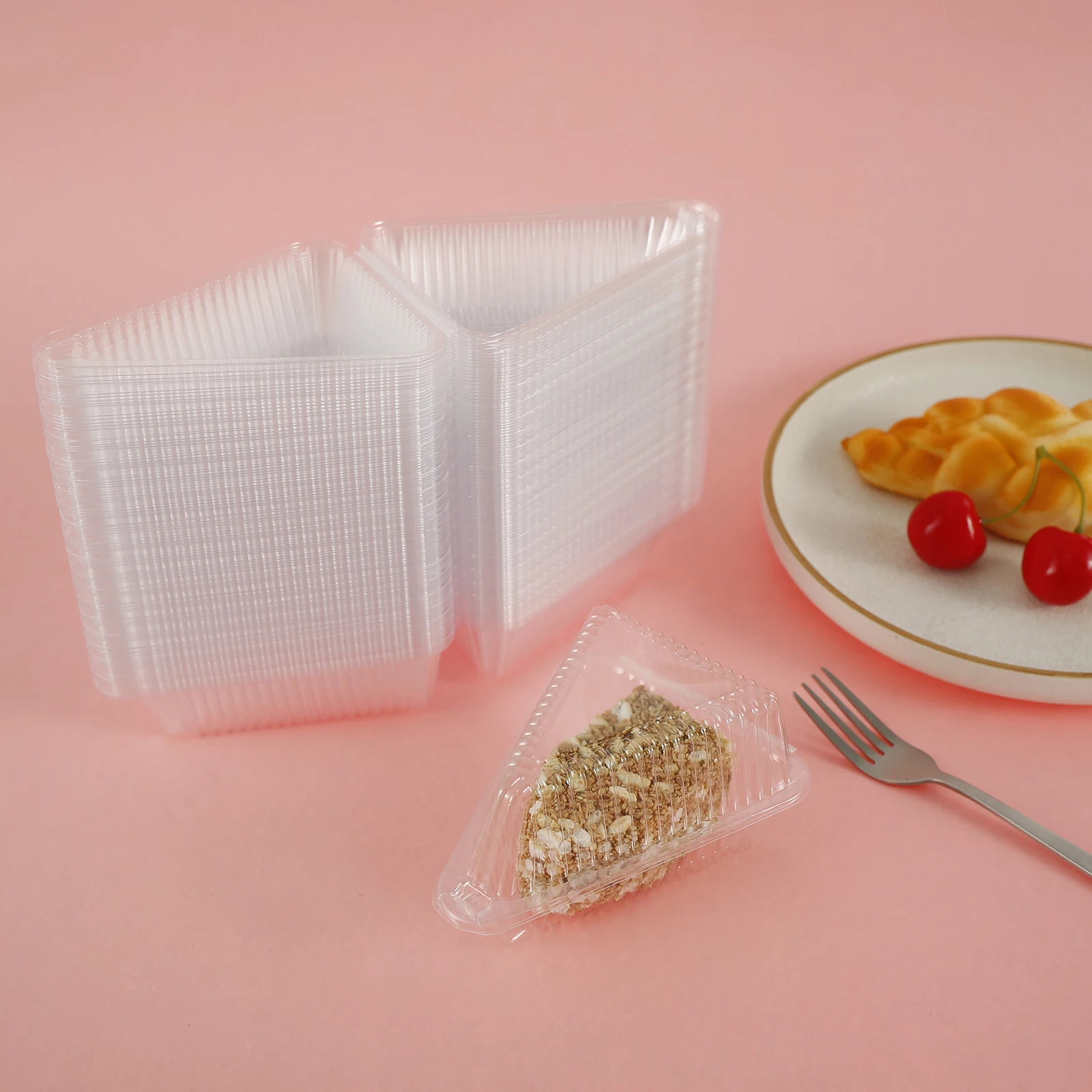 150Pcs Clear Triangle Cake Slice Containers, Reusable Plastic Dessert Boxes for Mousse,... - SKU CTCC1929 - UGI Packaging