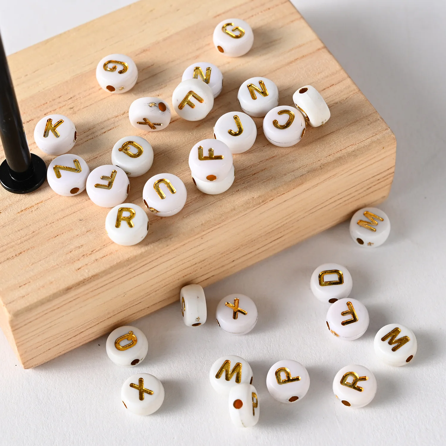 Gold Printed Letters Bead 4x7mm Acrylic Loose Alphabet Spacer Beads for Handmade DIY Necklace Bracelet Jewelry Making Wholesale