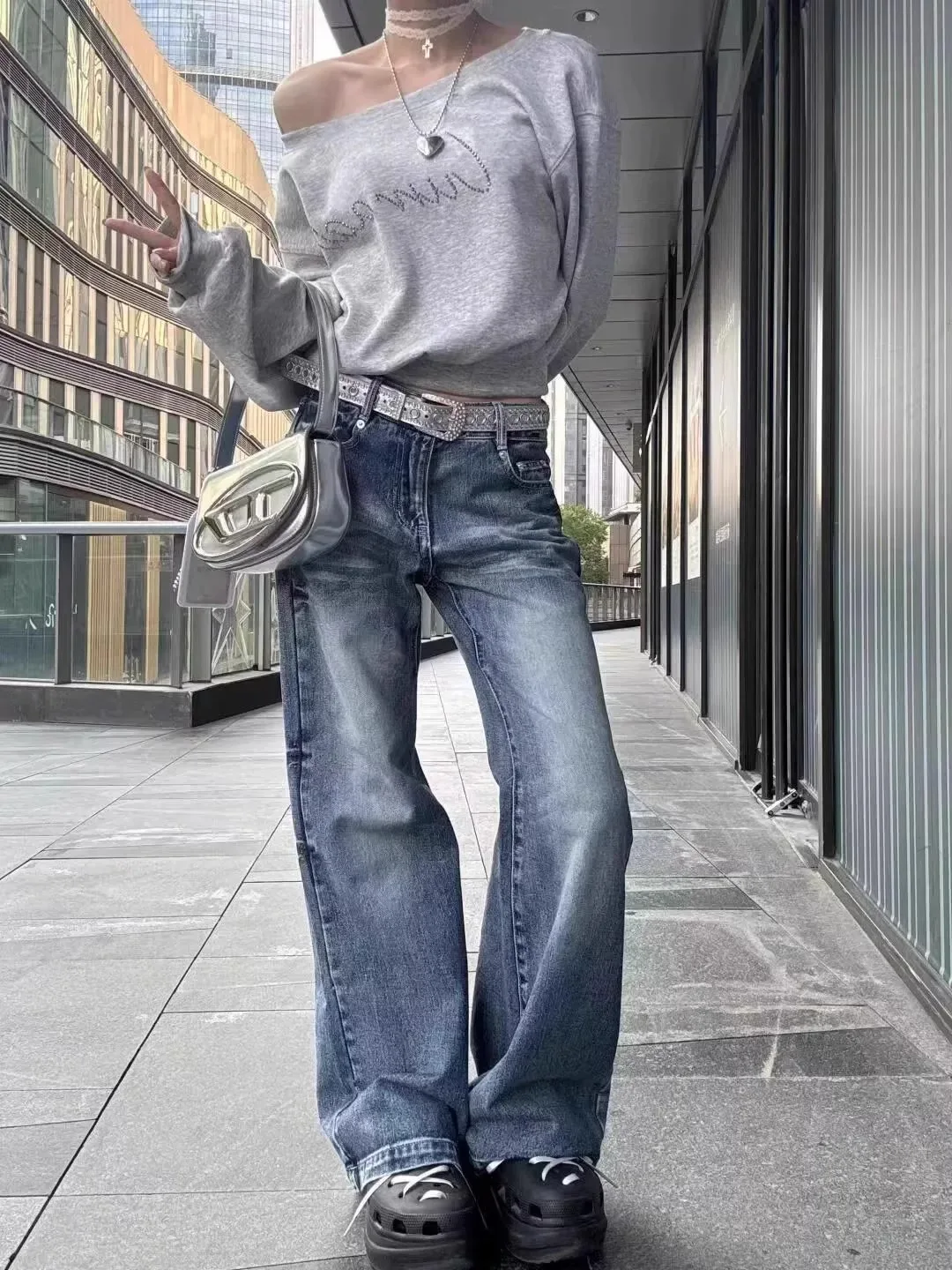 Cropped Off-Shoulder Hoodie - Womens Baggy Fashion Sweatshirt Aesthetic Streetwear