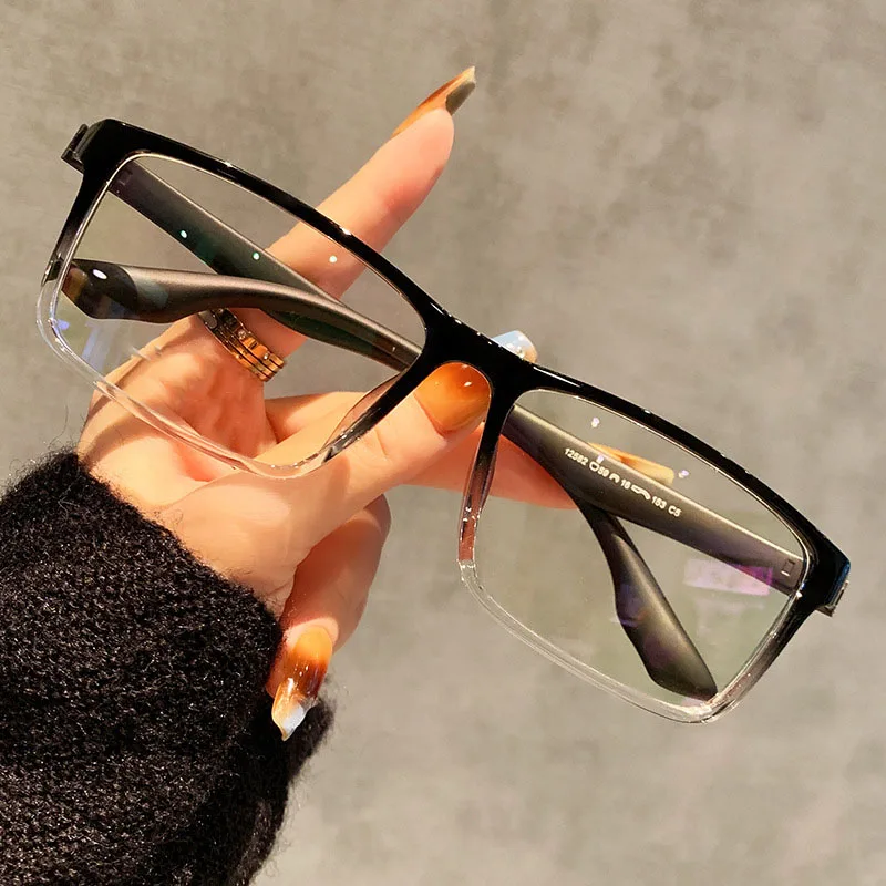 Gradient Black