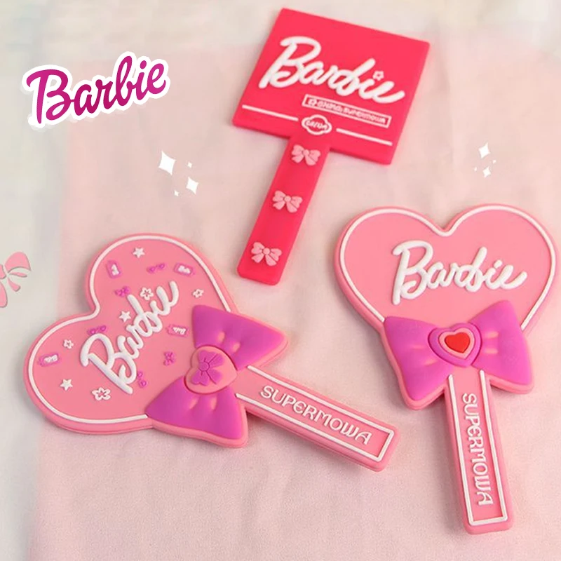 

Зеркало для рук Miniso из аниме «Барби», модное изысканное зеркало для девушек, для макияжа, для представлений, повседневные милые Мультяшные дизайнерские аксессуары