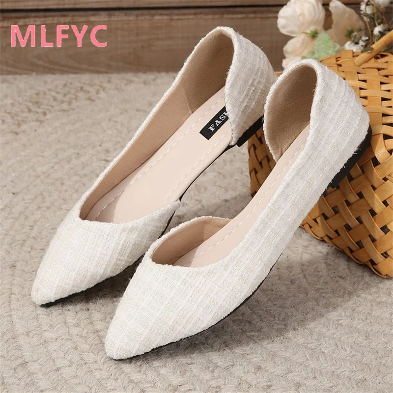 New Flat Bottom Sandals ladies Fashion Pointed Shallow Mouth Sandals Women's Spring/Summer Baotou Slippers