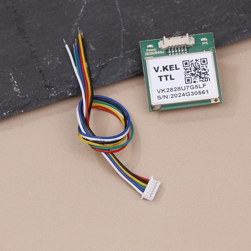 1PC GPS Module UBX7020 VK2828U7G5LF TTL 1-10Hz With Antenna FLASH Flight Control GPS Model G-mouse UBX7020 Module