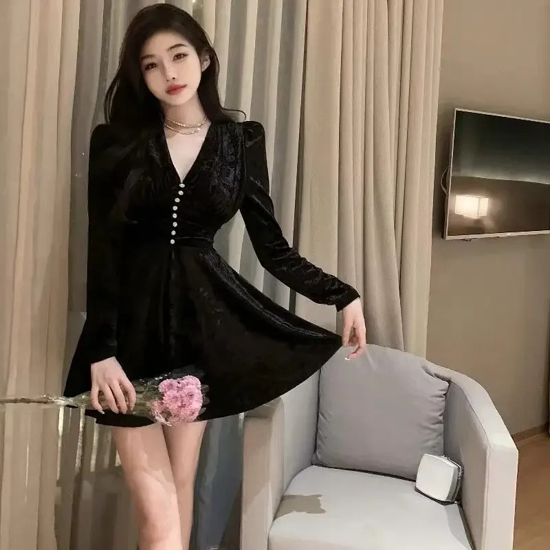 

Женское бархатное платье с V-образным вырезом, рукавом-фонариком