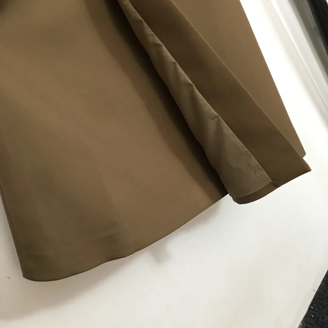 Рисунок 2 - Осеннее новое платье с пуговицами и высокой талией