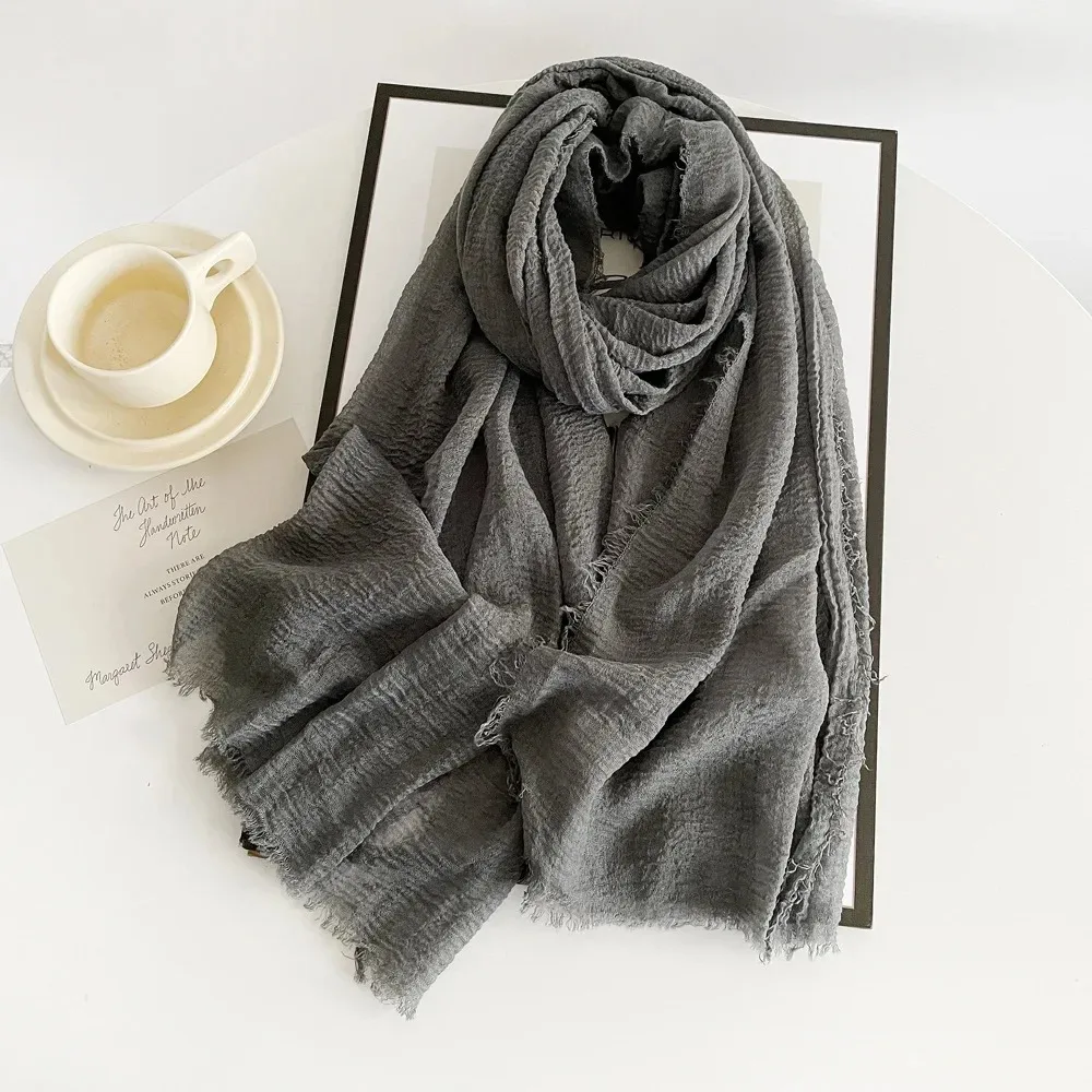 Black White Crinkle Cotton Hijab Light Soft Solid Scarf Wrap Shawl Women Musulman Headband Islamic Turban Tassels Scarves 4