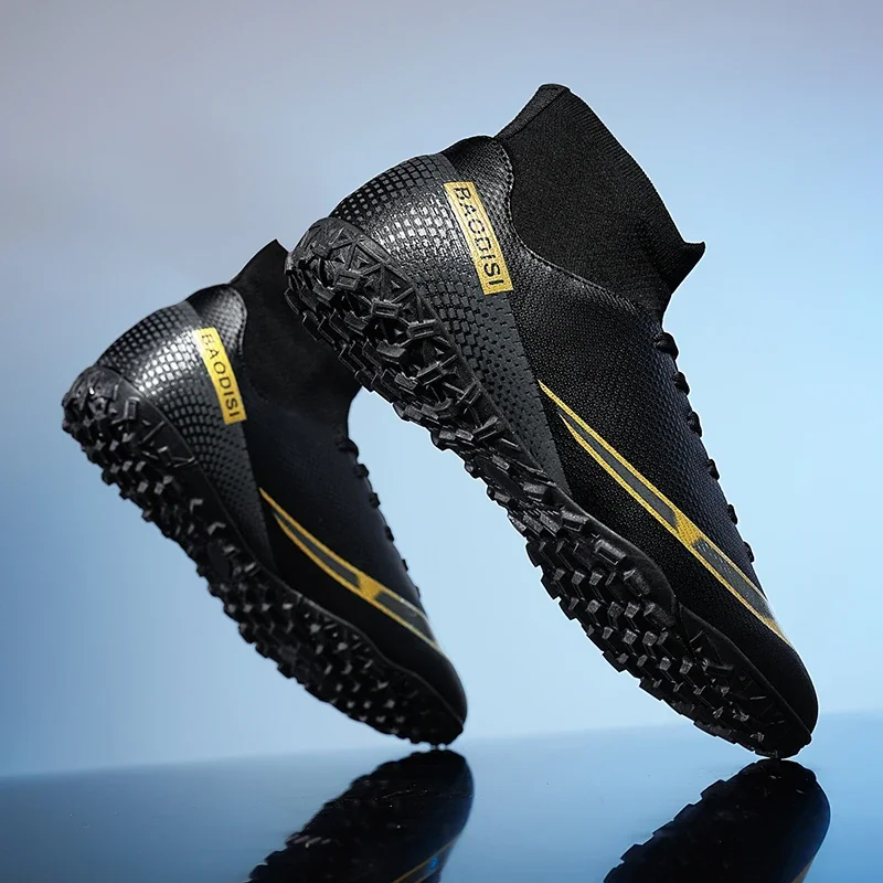 Men Football Boots Cleats Professional Soccer Shoes Indoor Football Field Boots Non Slip Sneakers football shoes