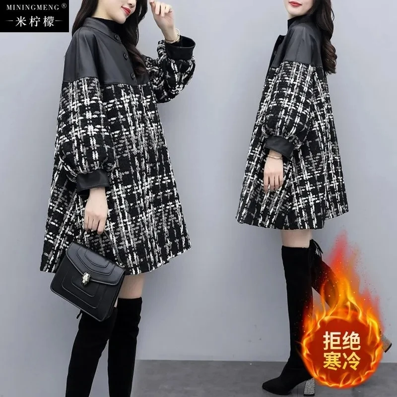 

2023 Autumn/Winter Korean Version Loose Spliced Tweed Mid length Coat Black Plaid Coat Women's Plaid Coat Commuter Splice Pocket