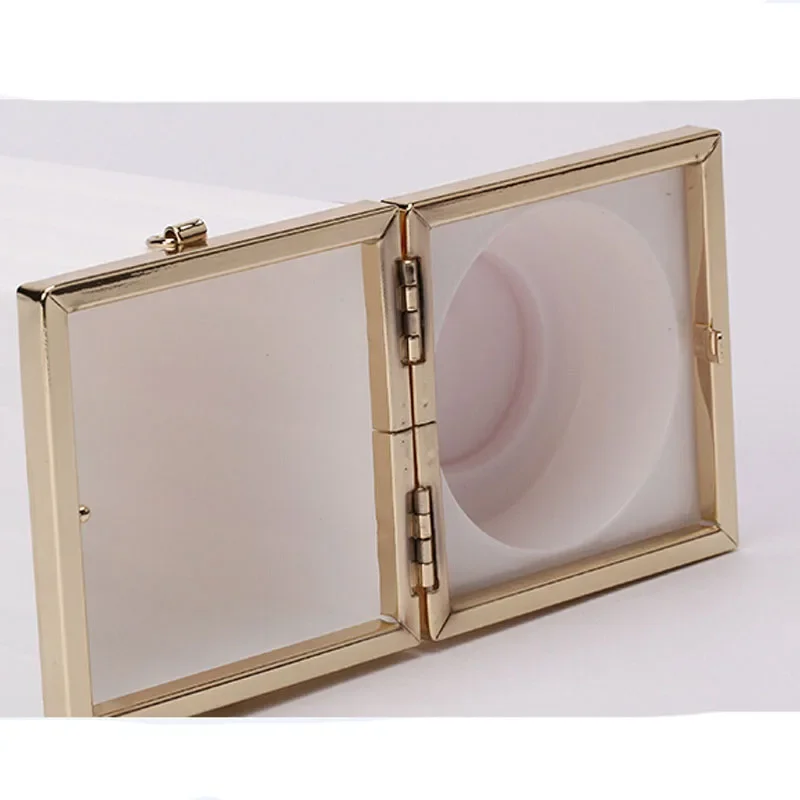Fashion Clutch Evening Bags for Women Beauty Box Lipstick Shape Handbags Retro Shoulder Bag Designer Crossbody Bag Party Purse 4