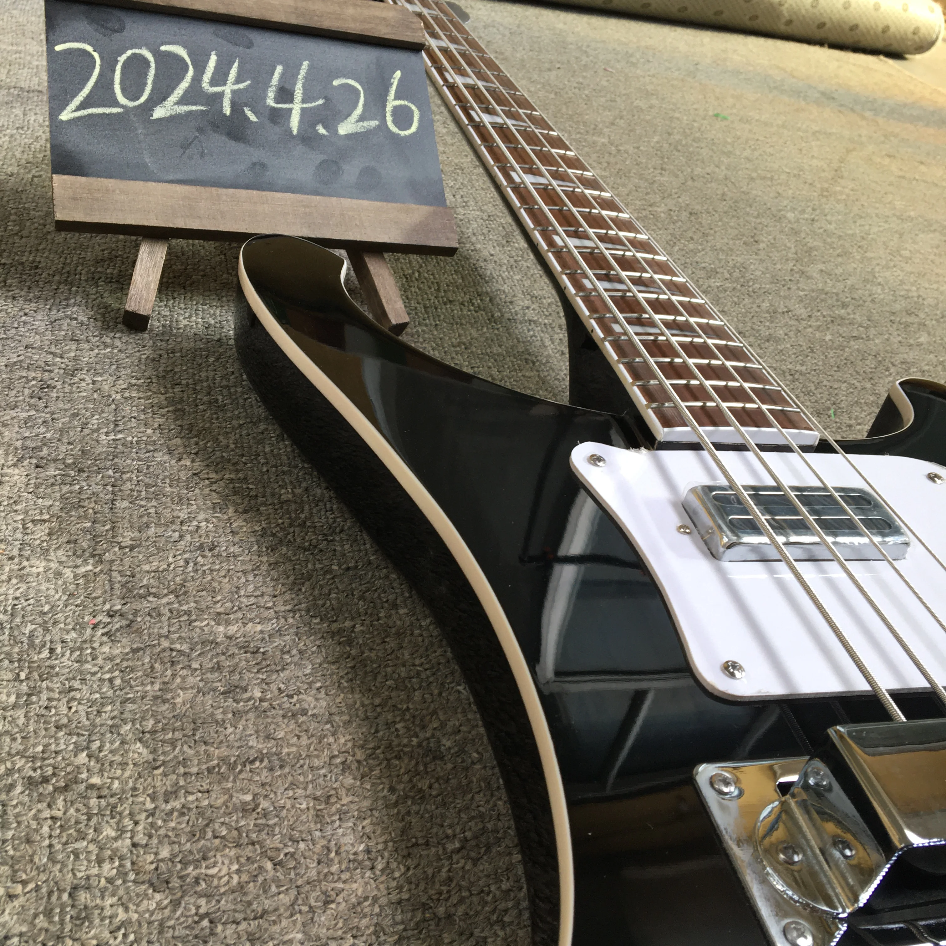 Black 4strings Electric Bass HH Chrome Hardware White Pickguard