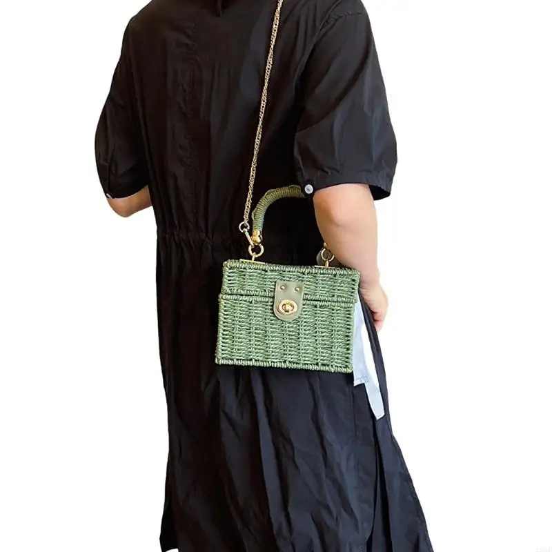 28GD Fashionable Square Straw Bag Crossbody Purses Basket Purse for a Statement Look