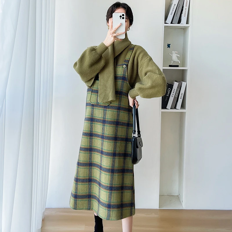 

Green Sweater for Maternity Long Sleeve Turtleneck Fashion Pregnant Woman Knitwear Solid Color Knitting Pullovers with Scarf