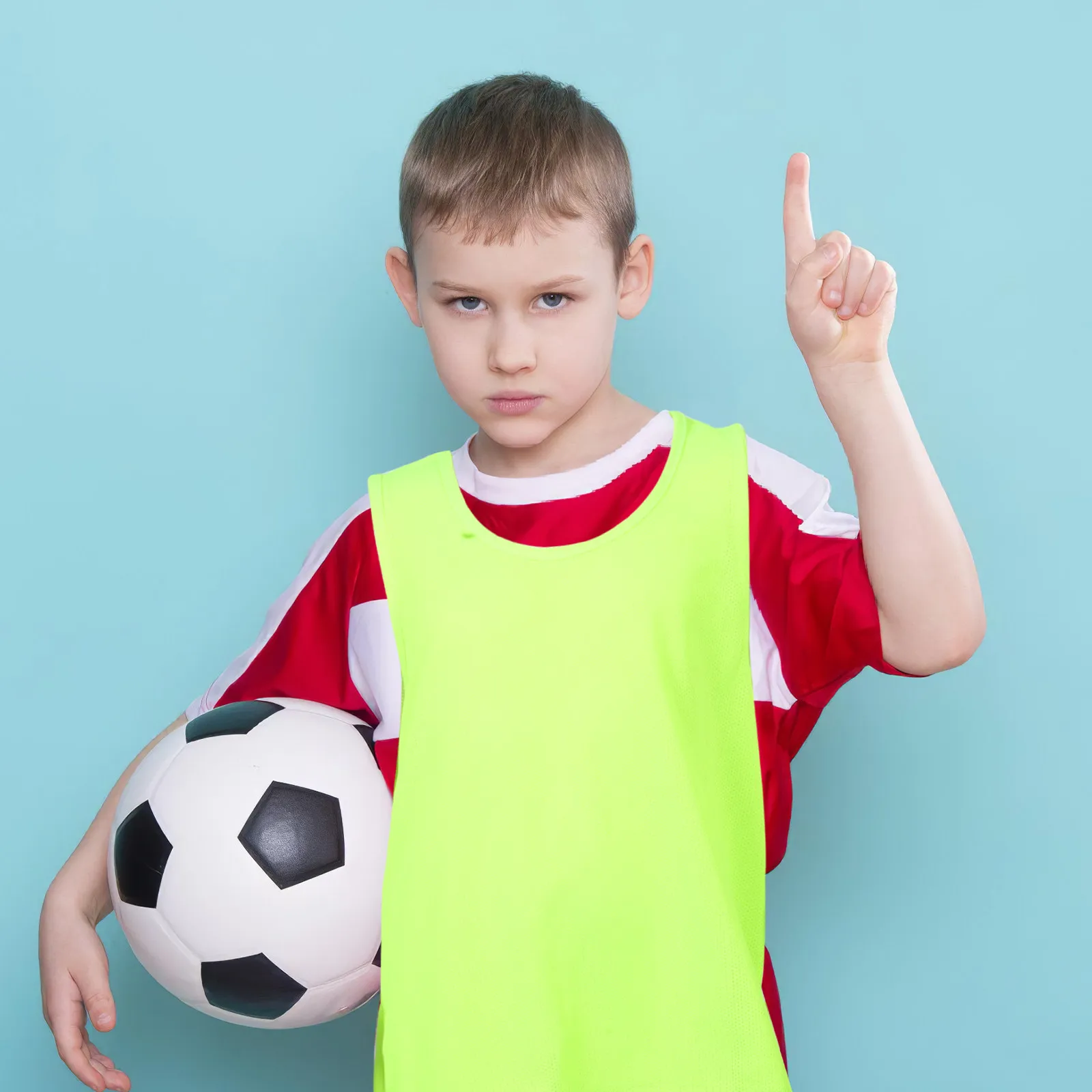 4Pcs 어린이 훈련 조끼 통기성 메쉬 높은 가시성 축구 농구 연습 야외 활동을위한 청소년 팀 스포츠 턱받이