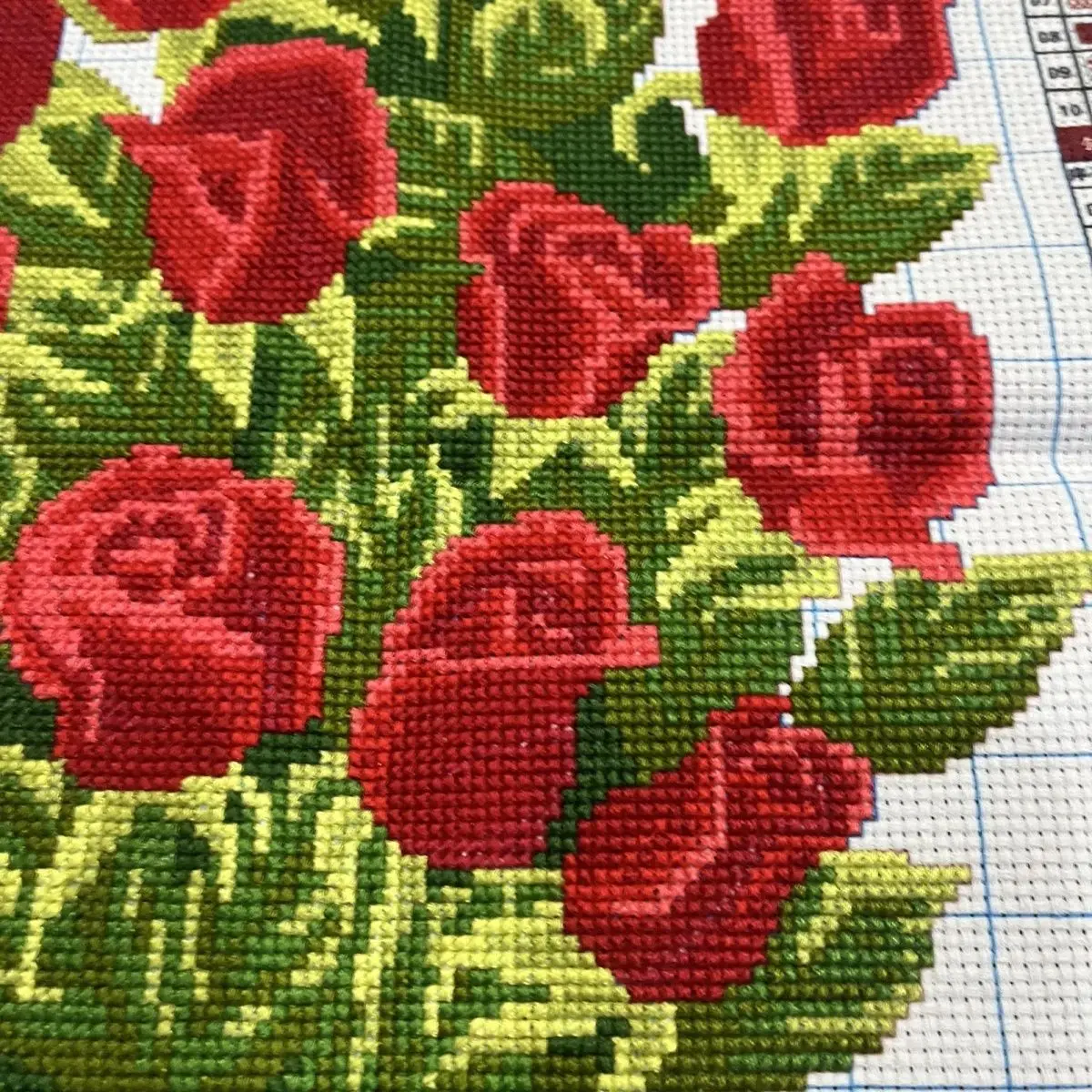 Pure handmade cross stitch lover rose red rose bouquet romantic living room bedroom package