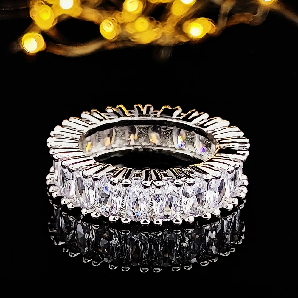 Elegant Vintage Gold & Silver Eternity Wedding Band for Women & Men - Perfect Gift