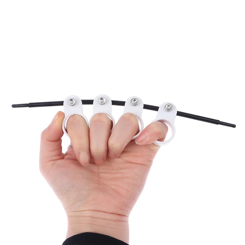 

Adjustable Finger Expander Guitar Training Span Trainer Finger Lute Size Featu solid fashion High Quality Musical Instrument