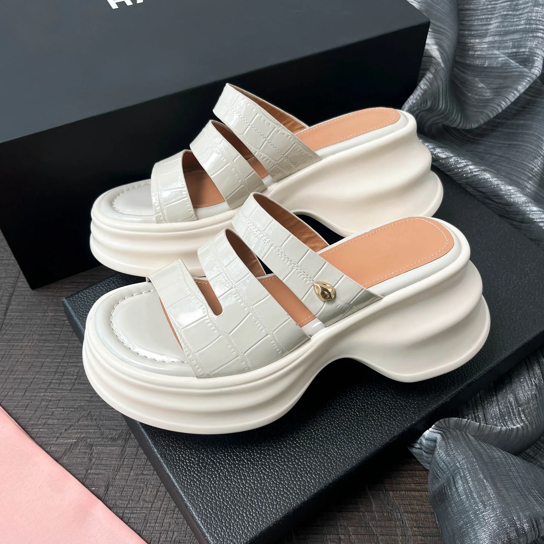 Lanxuryee Cow Leather Slip On Summer Shoes Slingback Mules High Heels Slippers Comfort Concise Ins Casual Platform Women Sandals
