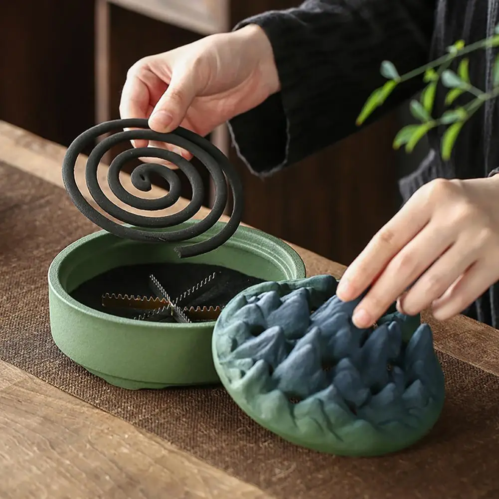 

Incense Censer Useful Chinese Style Ceramic Mountain Shape Incense Plate Censer with Sawtooth Holder Daily Use