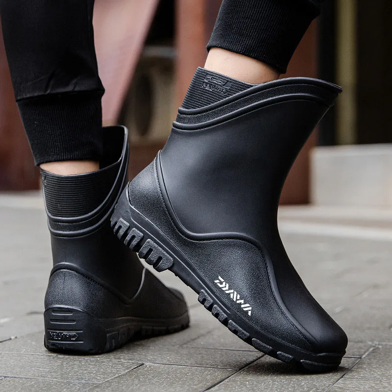 MensFishingWadingShoesWaterproofFishingWaterShoesWear