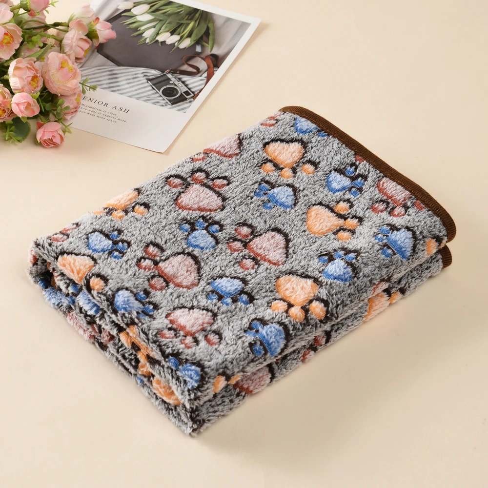 Autumn Winter Pet Dog Blanket for Small Medium Big Dogs Cats Warm Fleece Footprint Puppy Bed Mat Chihuahua Bulldog Pug Supplies