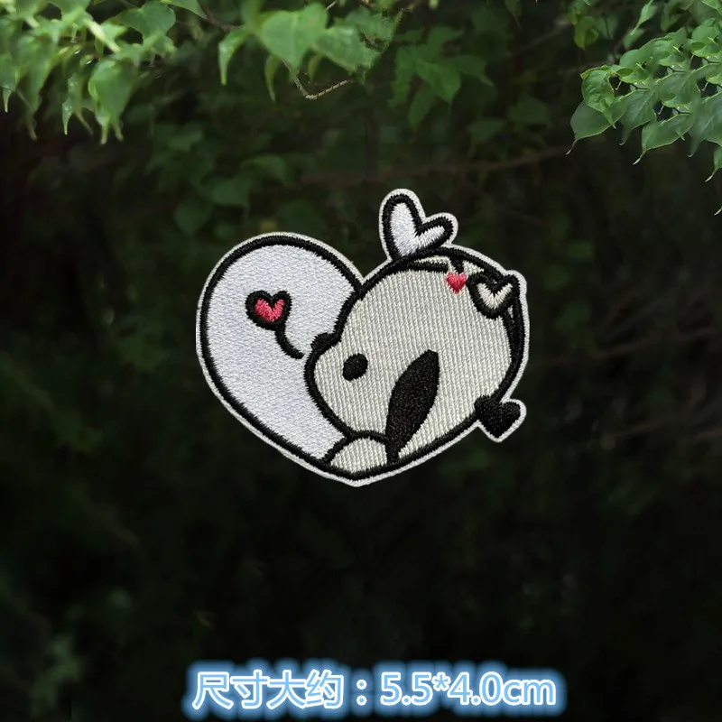 새로운 귀여운 산리오 다림질 패치 자수 패치 티셔츠 청바지 백팩 배지 바느질 패치 파티 선물