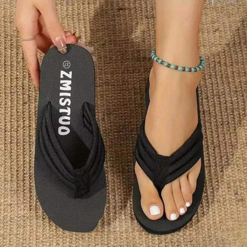 2026 Summer Women's Flip Flop Fashion Outdoor Non-Slip Beach Shoes Comfortable Soft Sole Simple Style Flat Shoes Pantuflas Mujer