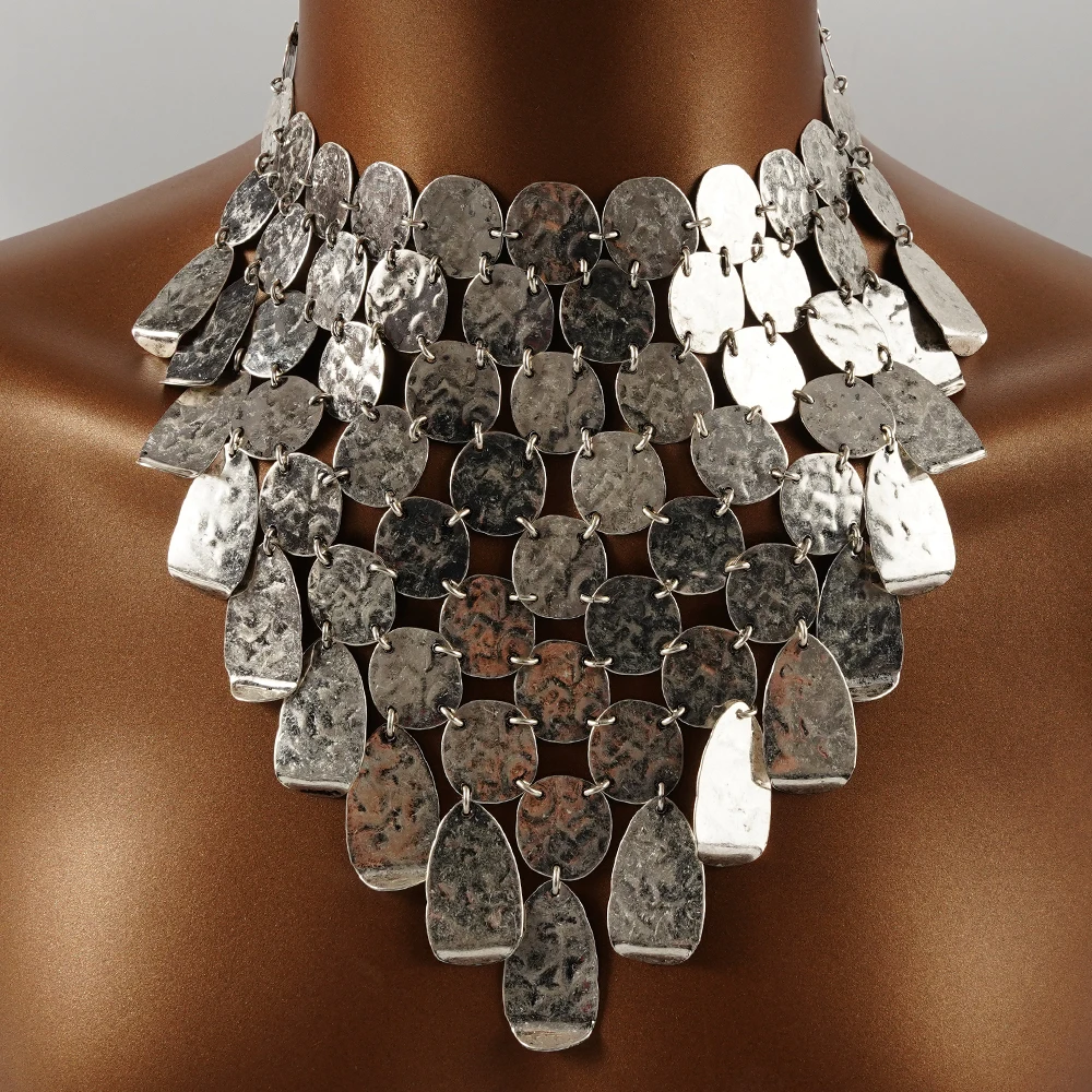 vintage irregular circular necklace with bohemian exaggerated collarbone chain vintage new sweater chain style versatile Vintage Irregular Circular Necklace With Bohemian Exaggerated Collarbone Chain Vintage New sweater Chain Style Versatile 4