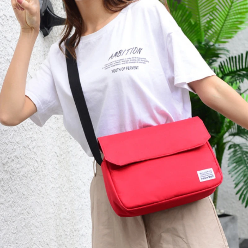 New Fashionable Flow Large Capacity Casual Lightweight Nylone Handbag Ladies Fashionable Street One Shoulder Bags