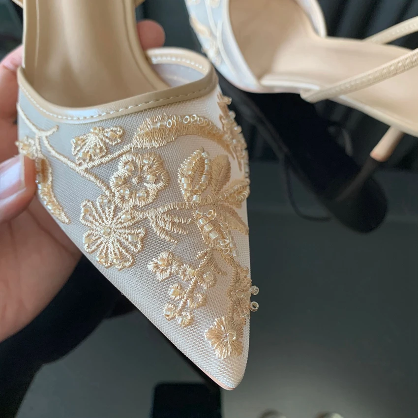 العلامة التجارية مصمم النساء مضخات شبكة مطرزة الزه...