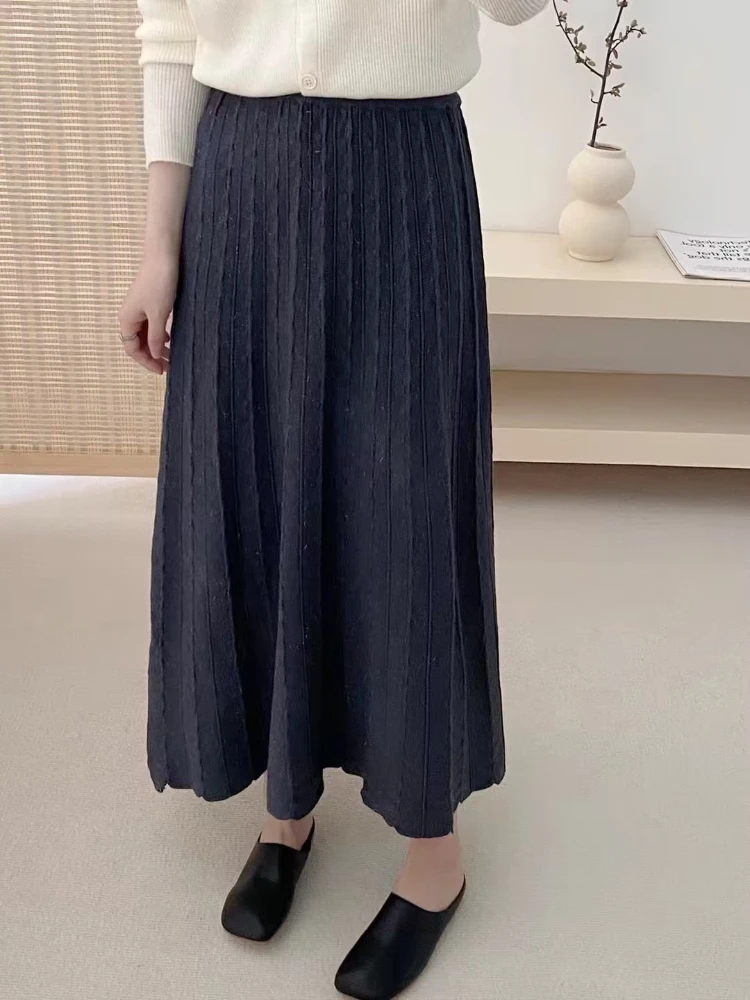 

2023 Casual Knit Skirts Design Sense Drape Feeling Light Mature Skirt Women's High Waist Slimming A Word Small Midi Dress