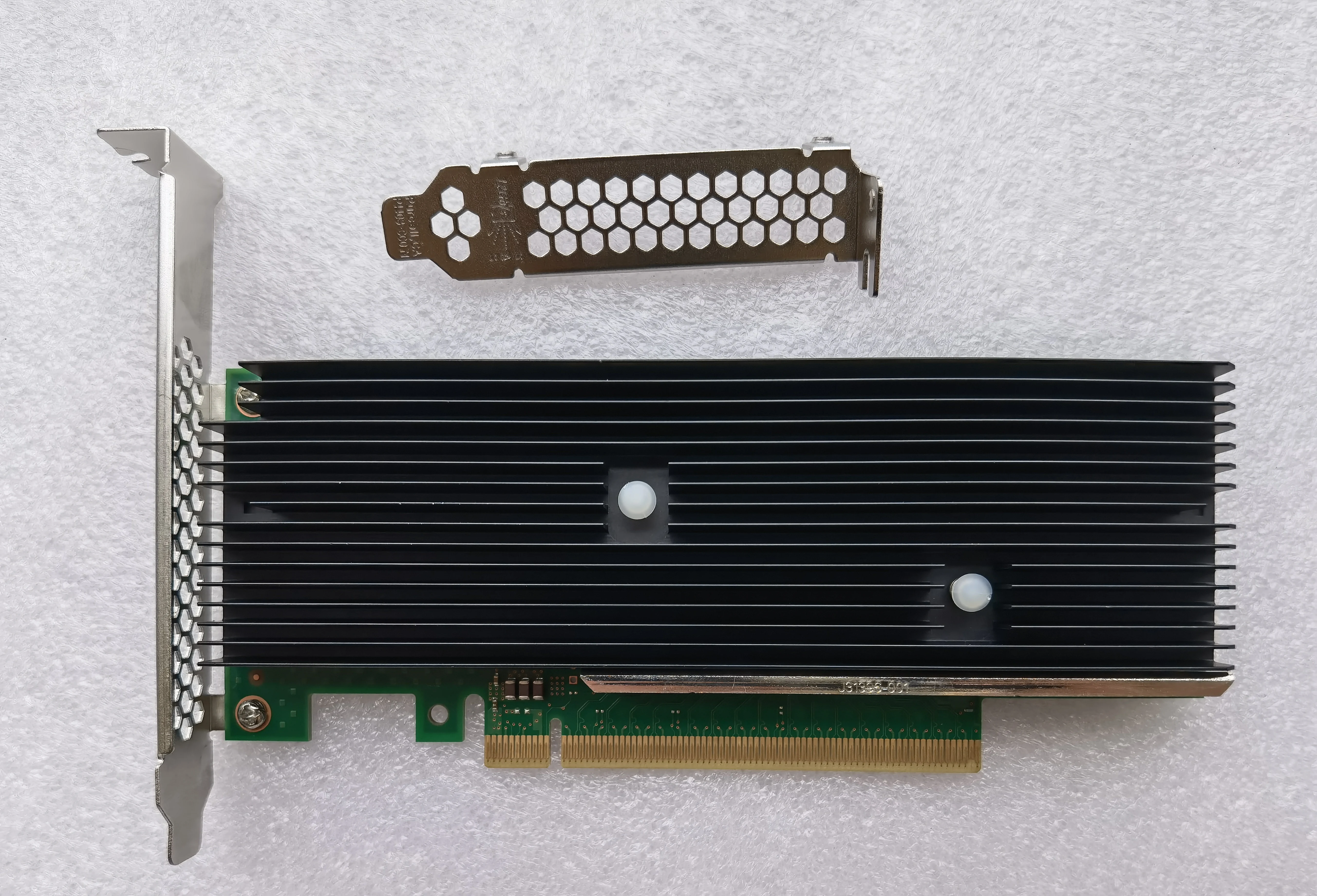 

Адаптер для адаптера Intel quickhelp 8970 QAT ускоритель x16 100 ГБ IQA89701G1P5