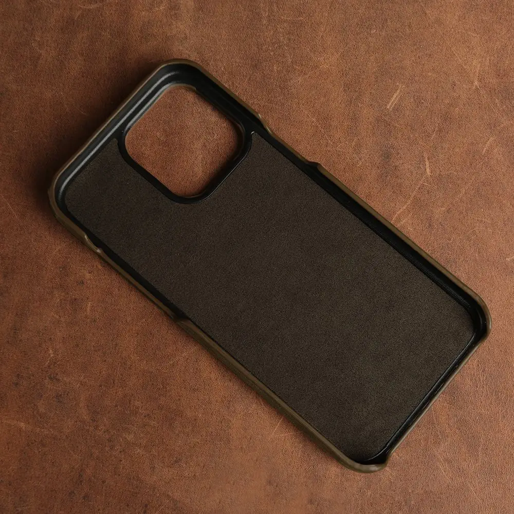 Iphone 15 Pro 케이스의 경우 Funda iphone14 13 12 XR 7 8 SE Back Coque Shockproof Carcasa 용 고급 크레이지 호스  가죽 커버