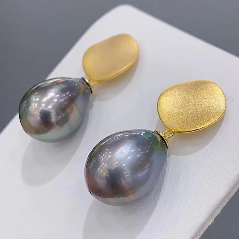 

Серьги-гвоздики из серебра 925 пробы с натуральным таитянским жемчугом в соленой воде