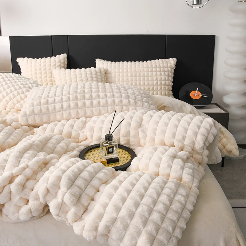 

Solid Thickened WarmPuff grid plush jacquard luxury Beddingsets stripe duvet cover flatsheet pillowcase winter warm bed linen